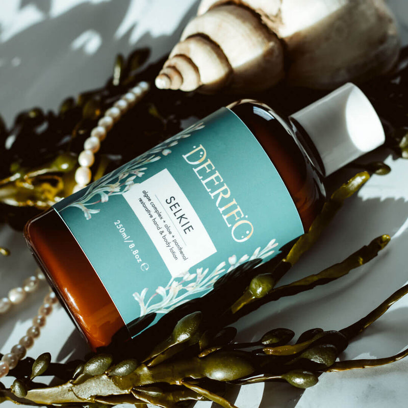 Deerieo Selkie Hand and Body Lotion deeply nourishes and hydrates the skin, soothes irritation, improves skin elasticity and boosts renewal processes for a silky smooth and beautifully radiant skin.